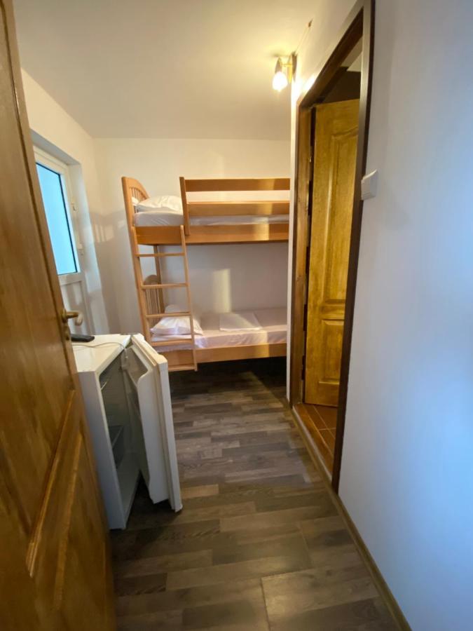 Hotel Casa Ciobi Două Mai Esterno foto
