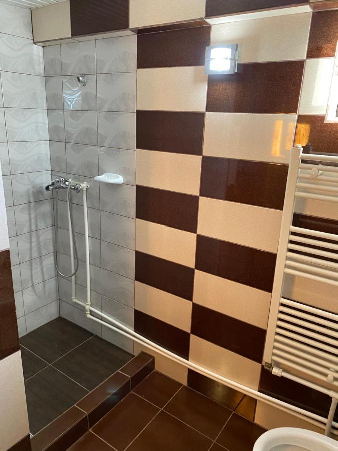Hotel Casa Ciobi Două Mai Esterno foto